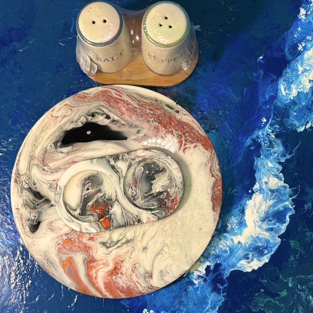 10” COPPER LAZT SUSAN SALT/PEPPER  marble design in Copper, Black, White wooden